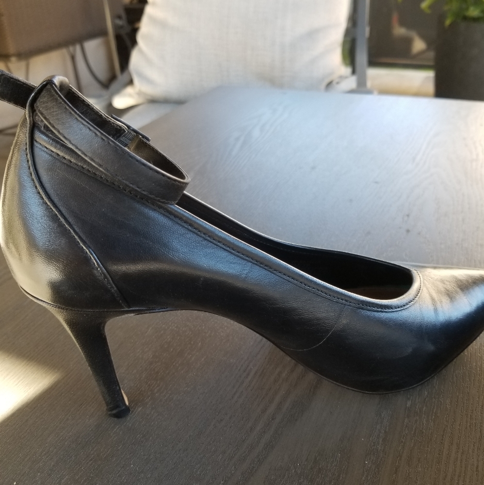 Black leather ankle strap pumps
